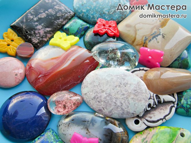 родонит, белемнит, моховой агат, аквариумный кварц, яшма, тонированный ониксовый агат, лепидолит, купить натуральные камни