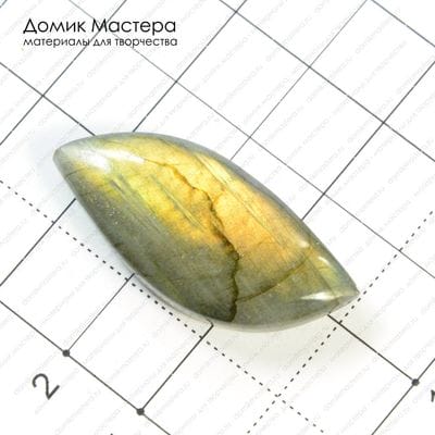 K-K-000229 - спектролит, кабошон, 35х15х6мм