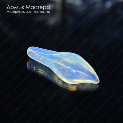 K-Bus-000593 - опаловое стекло (опалит), резной цветок, бусина, 33х13мм