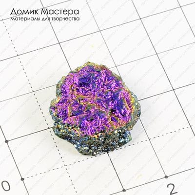 K-K-000695 - кварц друза с титановым напылением, плоское основание, 19х20х6мм