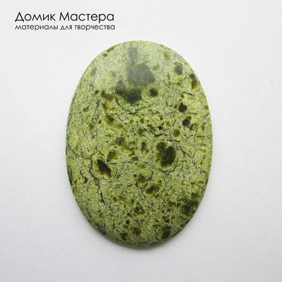 K-K-002363 - змеевик, кабошон, натуральный камень, месторождение - Россия, 47х34х5мм