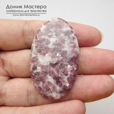 K-K-000561 - лепидолит (Мадагаскар), кабошон, 46х28х4мм