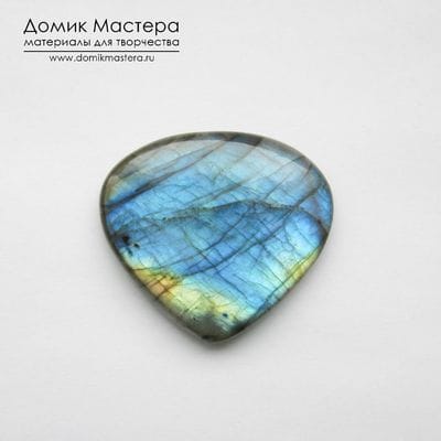 K-K-001630 - лабрадор (спектролит), кабошон, капля, натуральный камень, Мадагаскар, 35х31х5мм