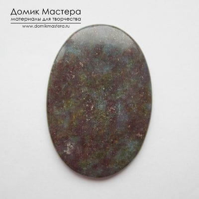 K-K-001772 - фуксит с рубином (поделочного качества) и кианитом, кабошон, натуральный камень, 44х30х3мм