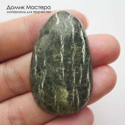 K-K-002292 - змеевик с хризотилом, кабошон,  натуральный камень,  Россия, 43х26х6мм