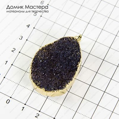 K-Kul-000839 - кварц, подвеска, щеточка, оправа-латунь с напылением "под золото", натуральный камень, природная поверхность, 45х30х13мм