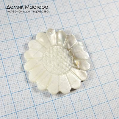 K-Kul-000966 - перламутр, резная подвеска, 39х39х1,5мм
